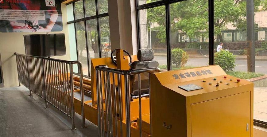 模拟安全带撞击实验产品展示